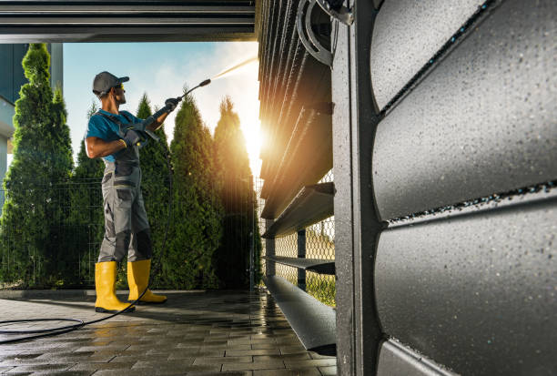 Best Driveway Pressure Washing  in Chester Heights, PA